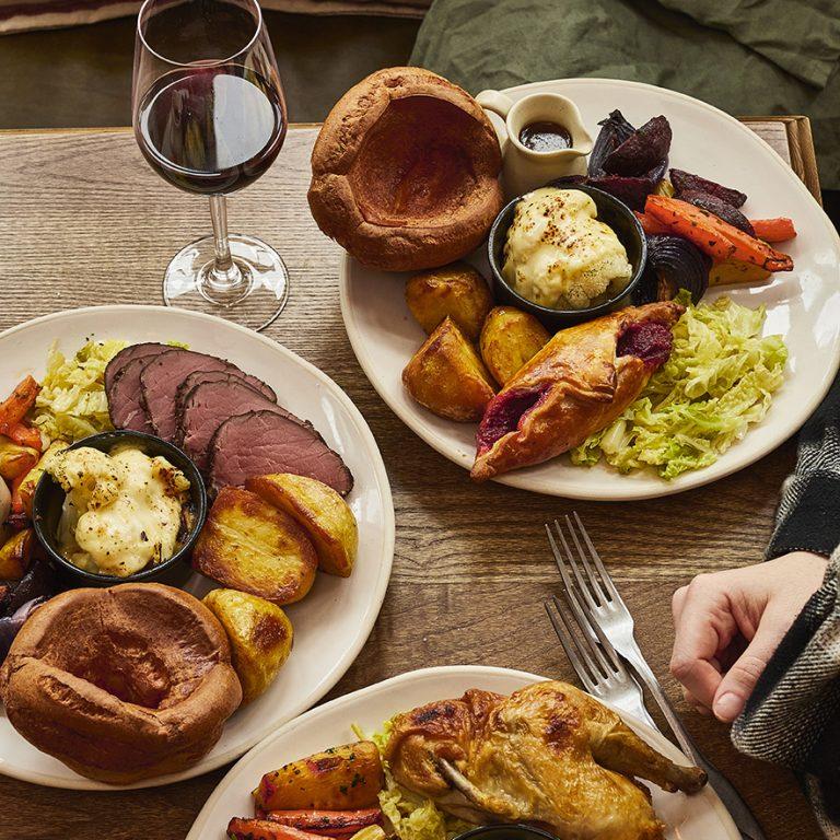 Cover Image for Sunday roasts with bottomless trimmings at The White Hart, Lewes.