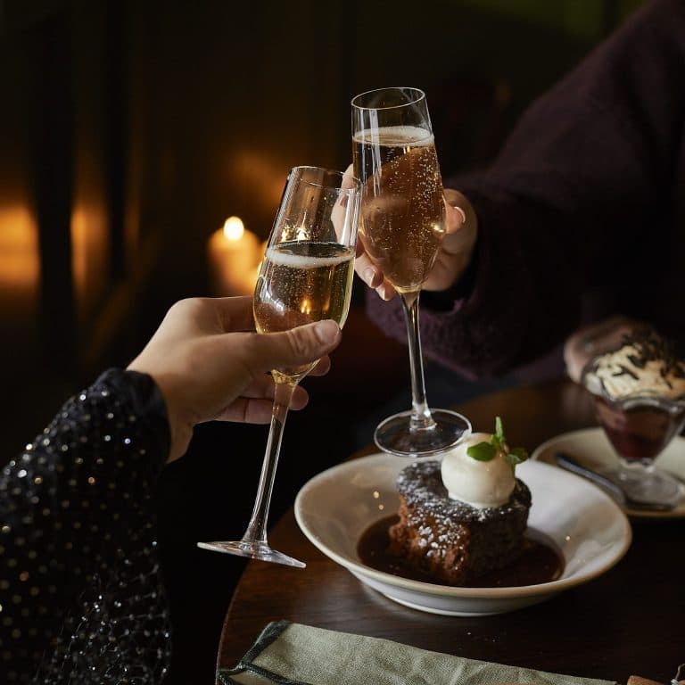 Cover Image for Complimentary Festive Fizz this Christmas at The White Hart